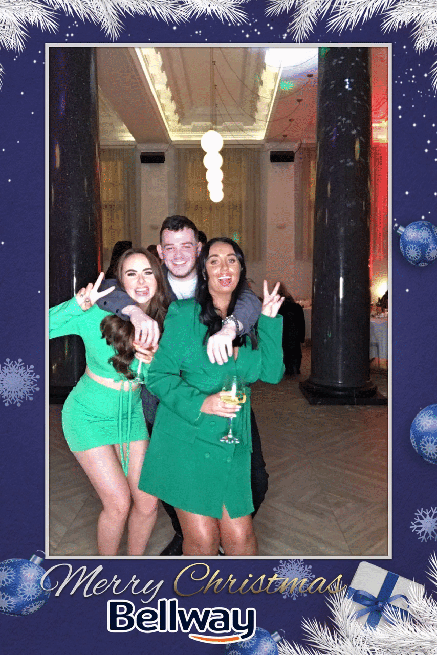 Bellway Homes Christmas Party | View more photos from the event at gallery.liverpoolselfiemirror.co.uk/u/LiverpoolSelfieMirror/Bellway-Homes-Christmas-Party