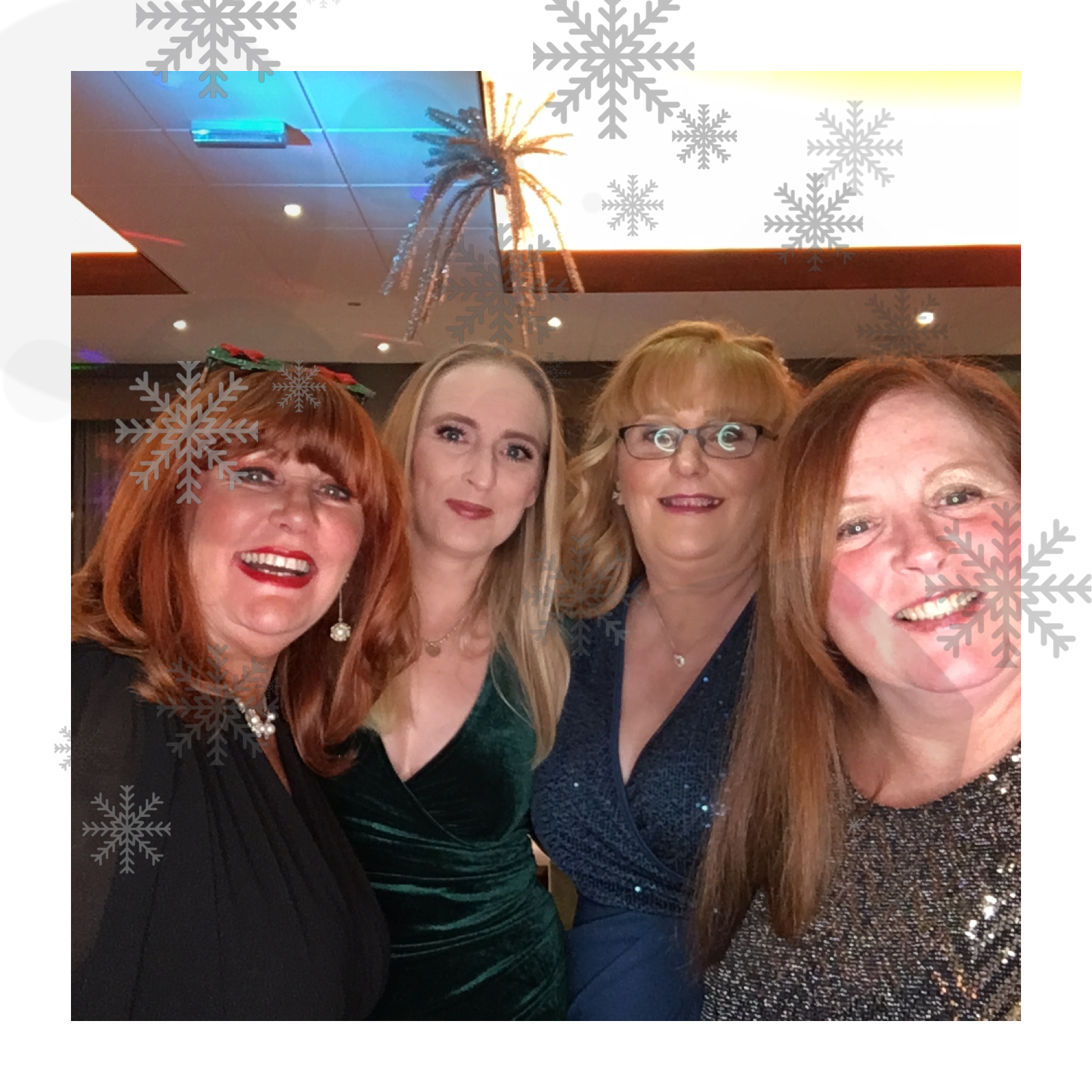 Shirley's Slimming World Xmas Party | View more photos from the event at gallery.liverpoolselfiemirror.co.uk/u/LiverpoolSelfieMirror/Shirleys-Slimming-World-Xmas-Party