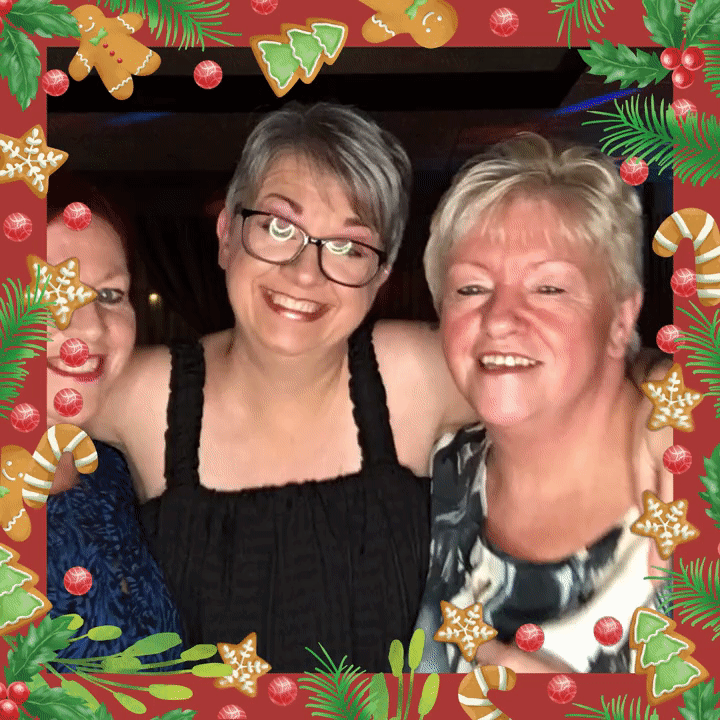 Shirley's Slimming World Xmas Party | View more photos from the event at gallery.liverpoolselfiemirror.co.uk/u/LiverpoolSelfieMirror/Shirleys-Slimming-World-Xmas-Party