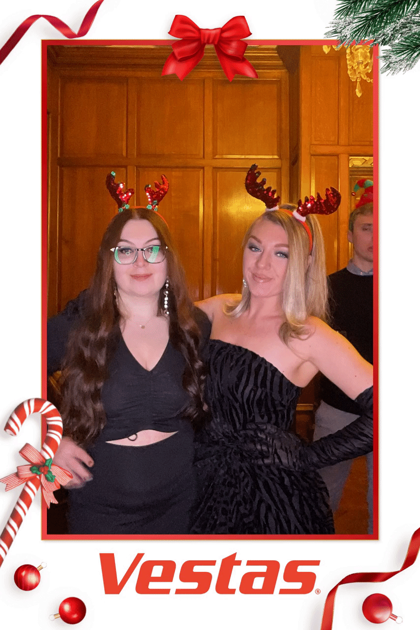 Vestas Wind Systems Xmas Party | View more photos from the event at gallery.liverpoolselfiemirror.co.uk/u/LiverpoolSelfieMirror/Vestas-Wind-Systems-Xmas-Party