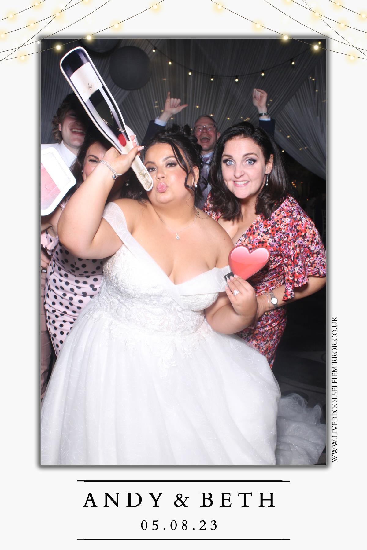 Andy & Beth's Wedding | View more photos from the event at gallery.liverpoolselfiemirror.co.uk/u/LiverpoolSelfieMirror/Andy-Beths-Wedding