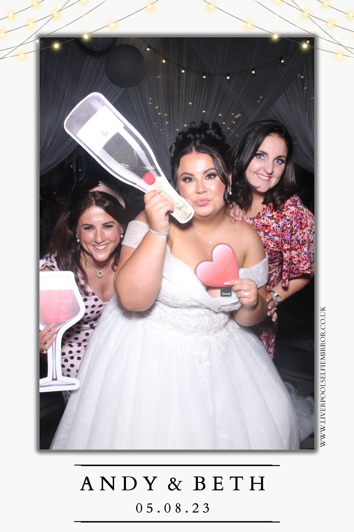 Andy & Beth's Wedding | View more photos from the event at gallery.liverpoolselfiemirror.co.uk/u/LiverpoolSelfieMirror/Andy-Beths-Wedding