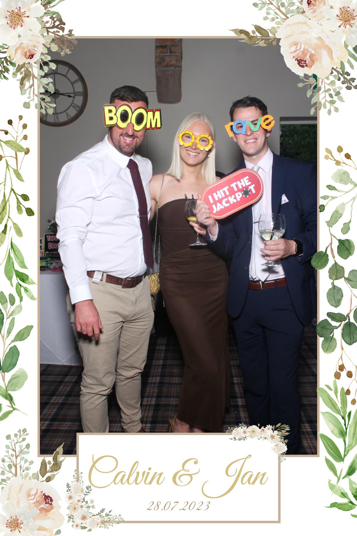 Calvin & Jan's Wedding | View more photos from the event at gallery.liverpoolselfiemirror.co.uk/u/LiverpoolSelfieMirror/Calvin-Jans-Wedding