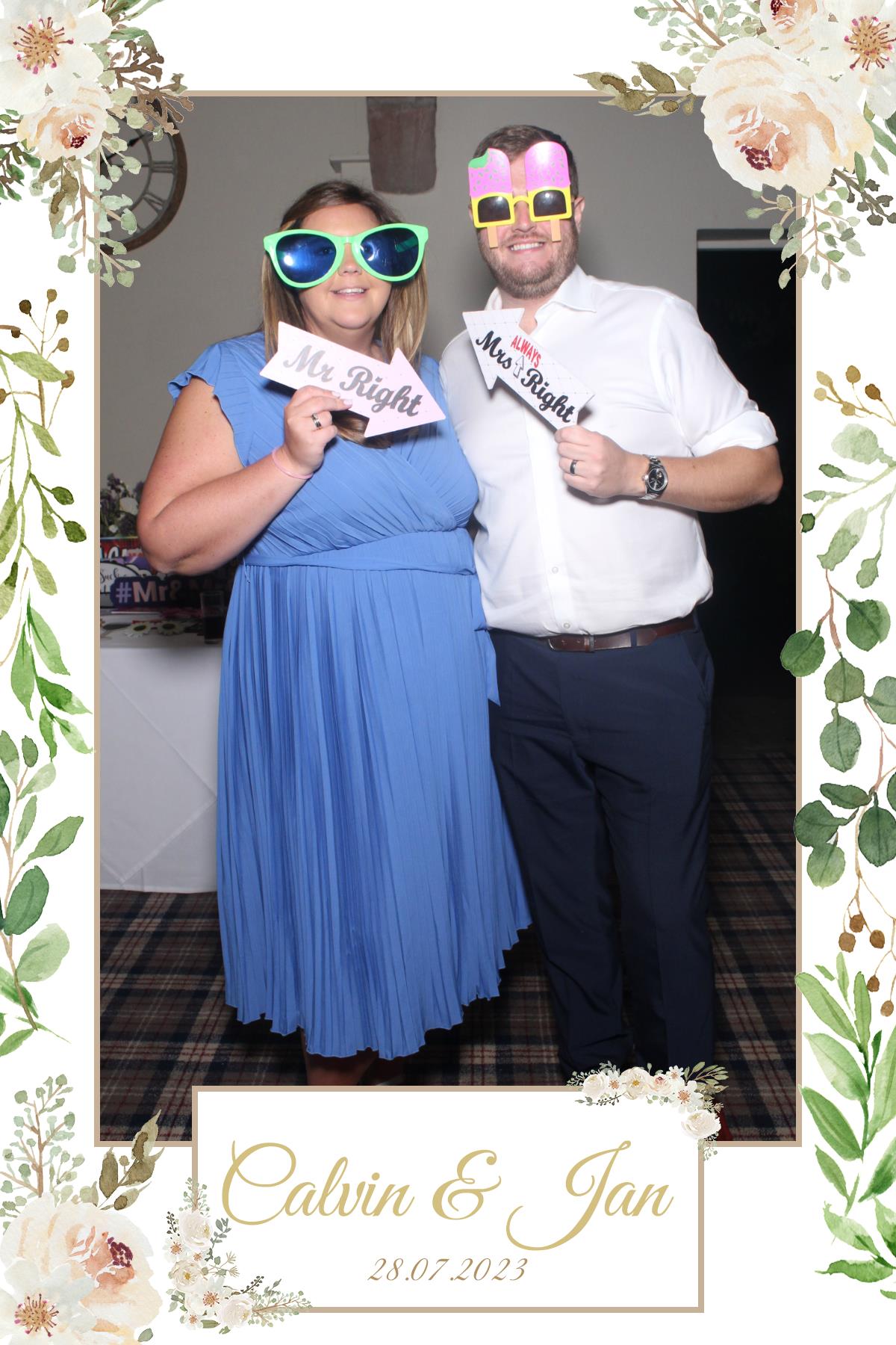 Calvin & Jan's Wedding | View more photos from the event at gallery.liverpoolselfiemirror.co.uk/u/LiverpoolSelfieMirror/Calvin-Jans-Wedding