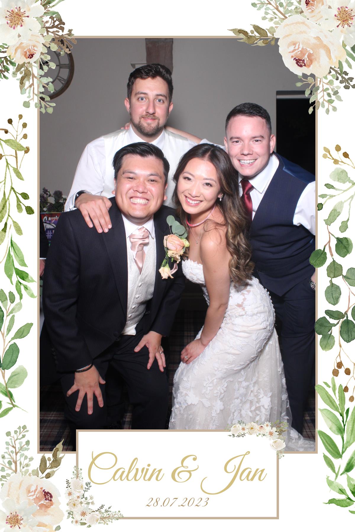 Calvin & Jan's Wedding | View more photos from the event at gallery.liverpoolselfiemirror.co.uk/u/LiverpoolSelfieMirror/Calvin-Jans-Wedding