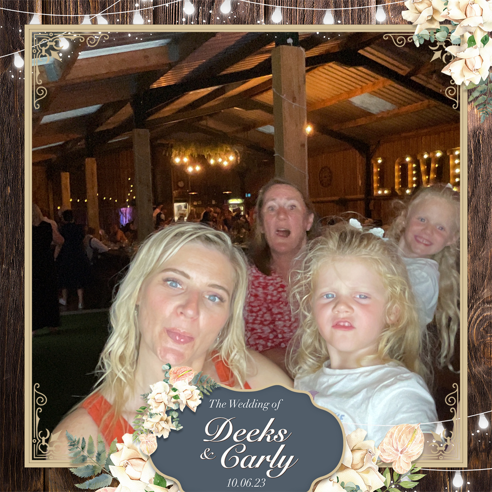 Deeks & Carly's Wedding | View more photos from the event at gallery.liverpoolselfiemirror.co.uk/u/LiverpoolSelfieMirror/Deeks-Carlys-Wedding