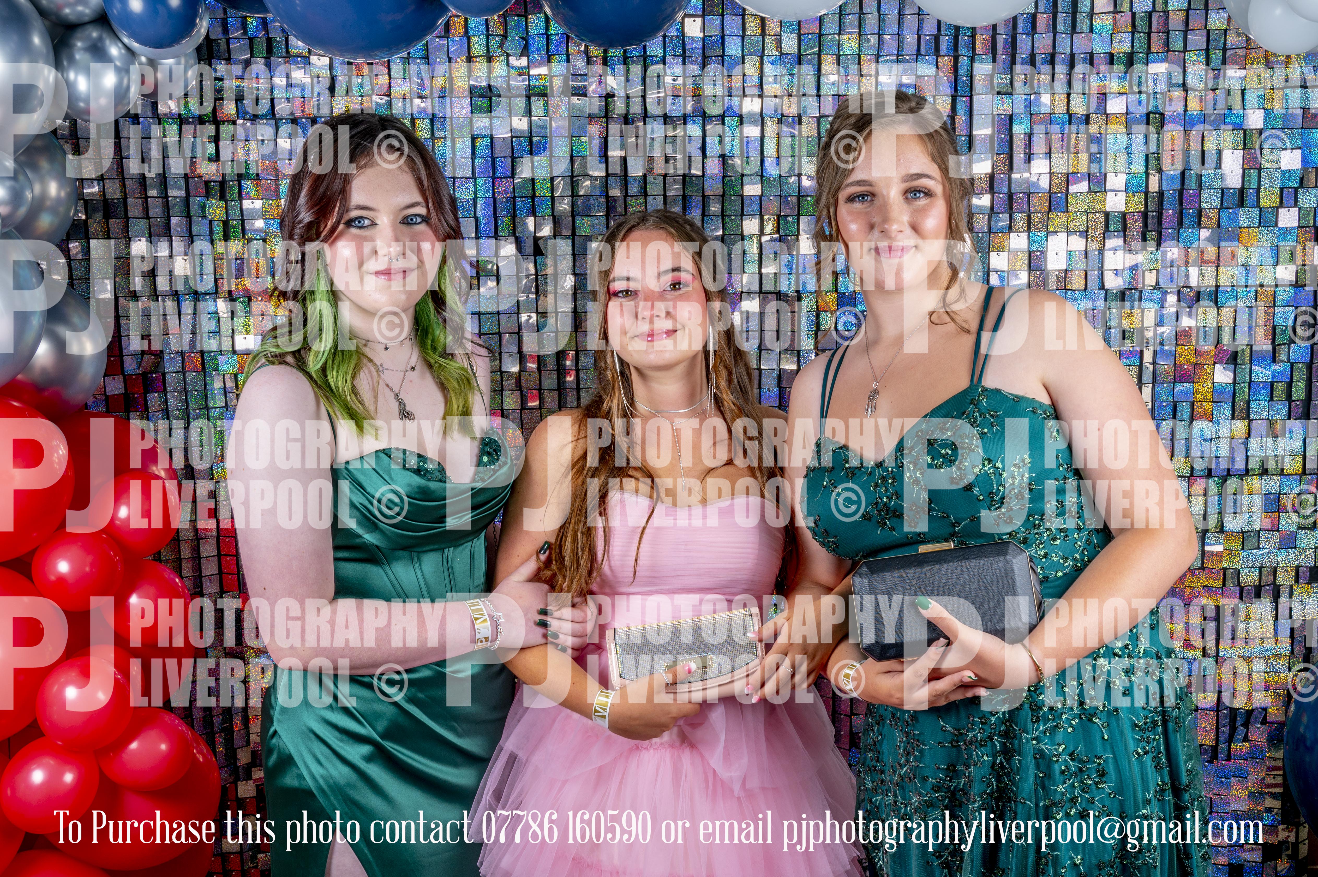 Deyes High Prom 2023 | View more photos from the event at gallery.liverpoolselfiemirror.co.uk/u/LiverpoolSelfieMirror/Deyes-High-Prom-2023