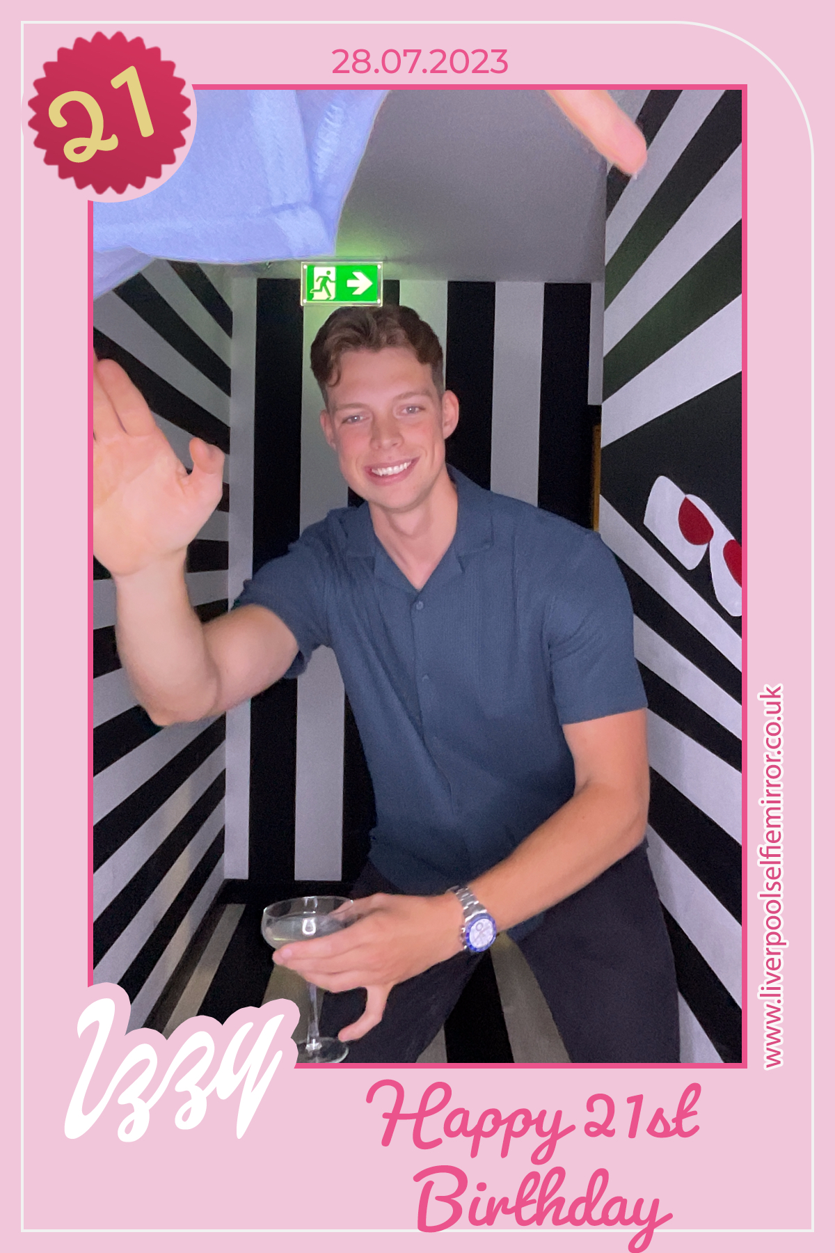 Izzy' 21st Birthday | View more photos from the event at gallery.liverpoolselfiemirror.co.uk/u/LiverpoolSelfieMirror/Izzy-21st-Birthday