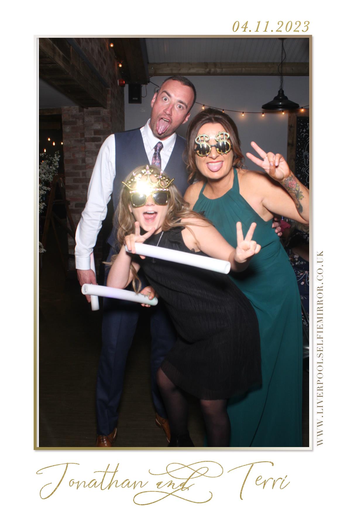 Jonathan & Terri's Wedding | View more photos from the event at gallery.liverpoolselfiemirror.co.uk/u/LiverpoolSelfieMirror/Jonathan-Terris-Wedding