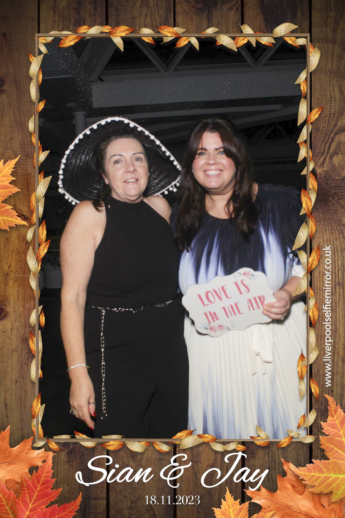 Sian & Jay's Wedding | View more photos from the event at gallery.liverpoolselfiemirror.co.uk/u/LiverpoolSelfieMirror/Sian-Jays-Wedding