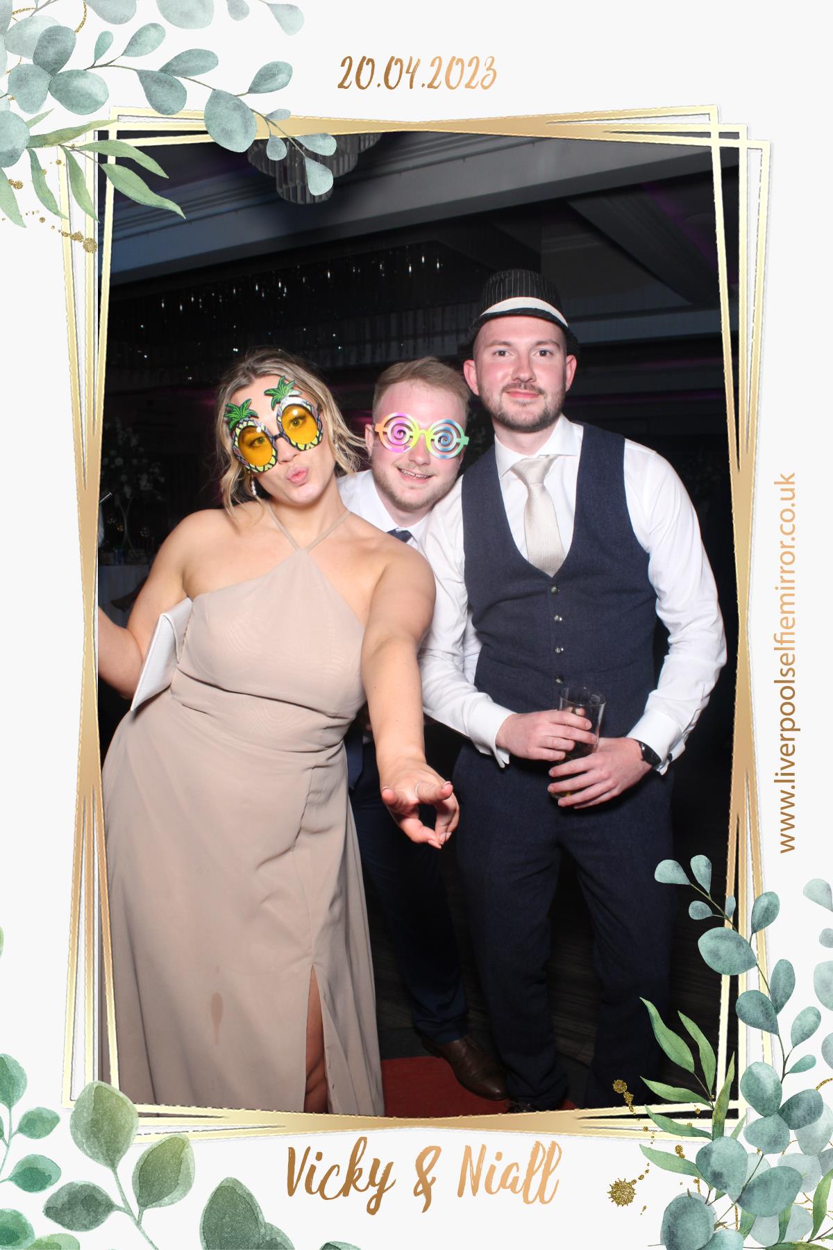 Vicky & Niall's Wedding | View more photos from the event at gallery.liverpoolselfiemirror.co.uk/u/LiverpoolSelfieMirror/Vicky-Nialls-Wedding