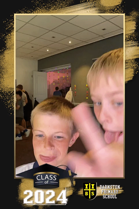 Barnston School Year 6 Leavers Party | View more photos from the event at gallery.liverpoolselfiemirror.co.uk/u/LiverpoolSelfieMirror/Barnston-School-Year-6-Leavers-Party