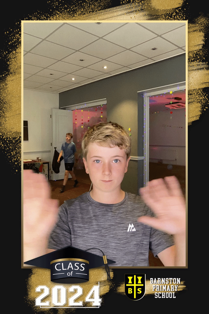 Barnston School Year 6 Leavers Party | View more photos from the event at gallery.liverpoolselfiemirror.co.uk/u/LiverpoolSelfieMirror/Barnston-School-Year-6-Leavers-Party