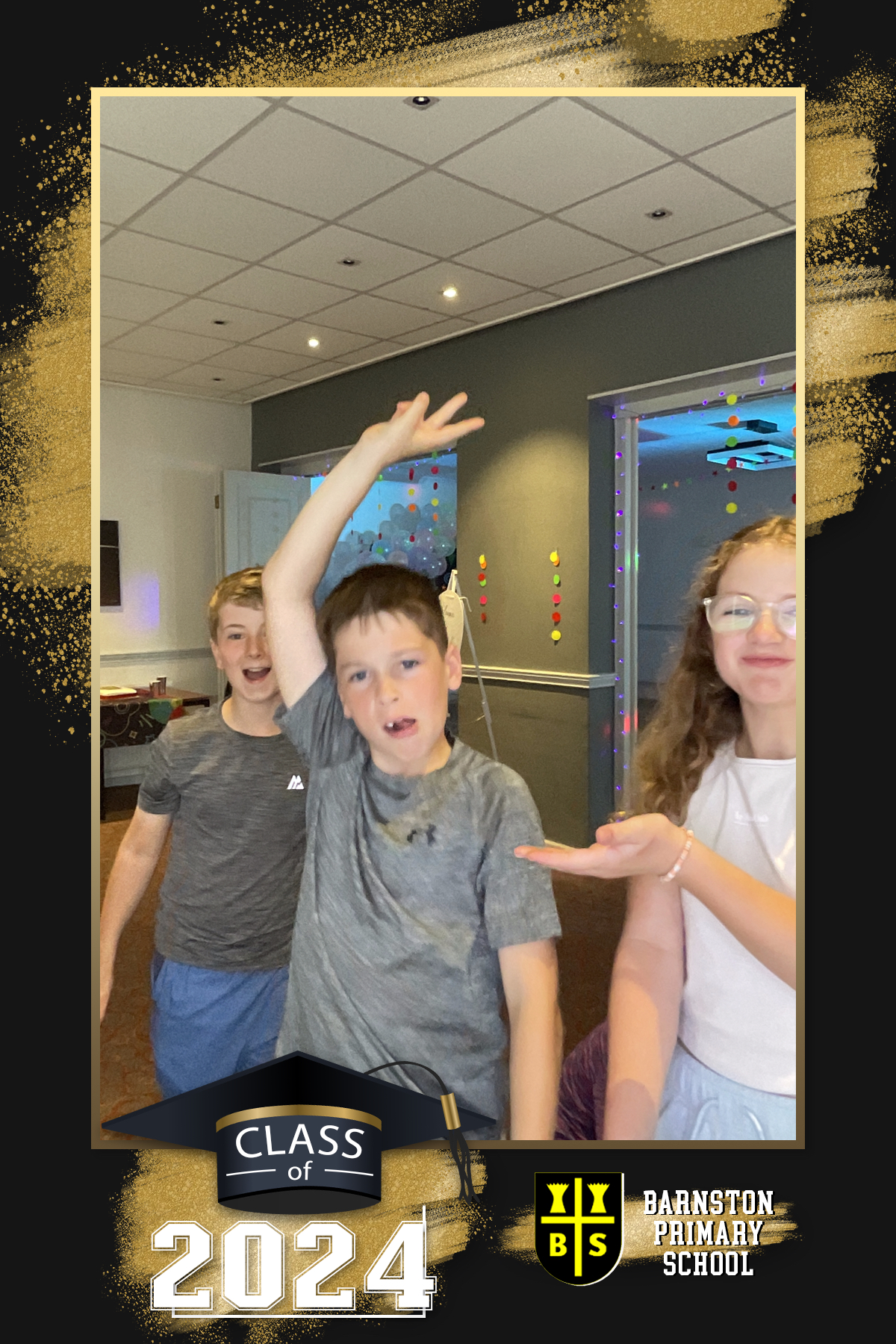 Barnston School Year 6 Leavers Party | View more photos from the event at gallery.liverpoolselfiemirror.co.uk/u/LiverpoolSelfieMirror/Barnston-School-Year-6-Leavers-Party