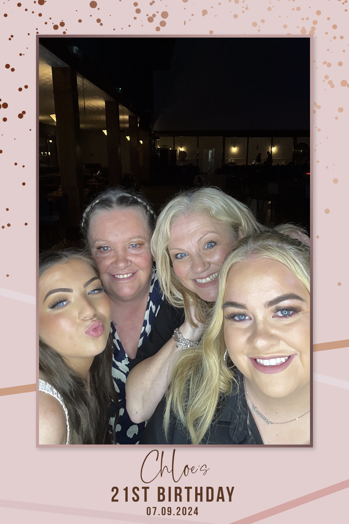 Chloe's 21st Birthday | View more photos from the event at gallery.liverpoolselfiemirror.co.uk/u/LiverpoolSelfieMirror/Chloes-21st-Birthday
