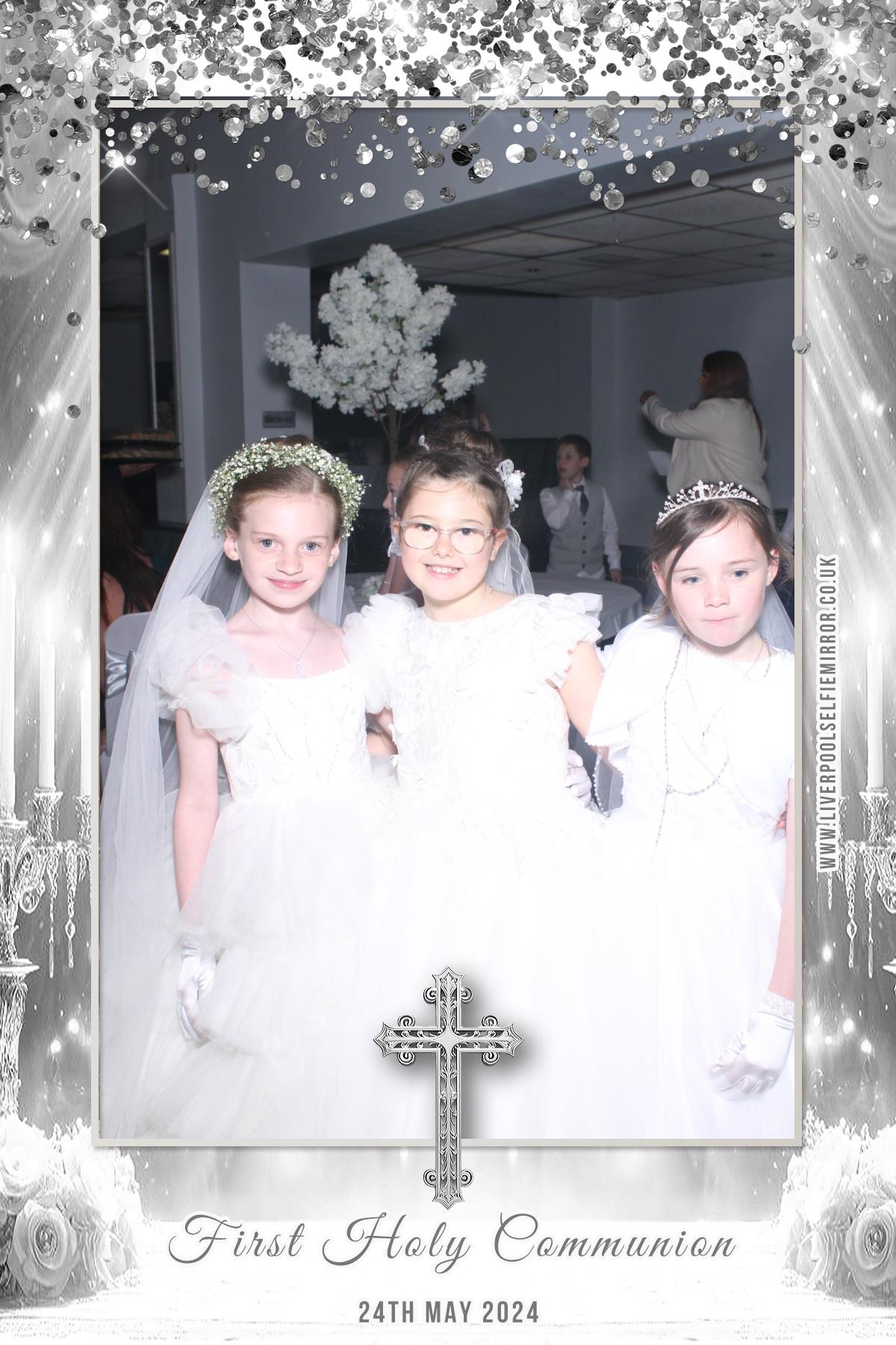 First Holy Communion | View more photos from the event at gallery.liverpoolselfiemirror.co.uk/u/LiverpoolSelfieMirror/First-Holy-Communion