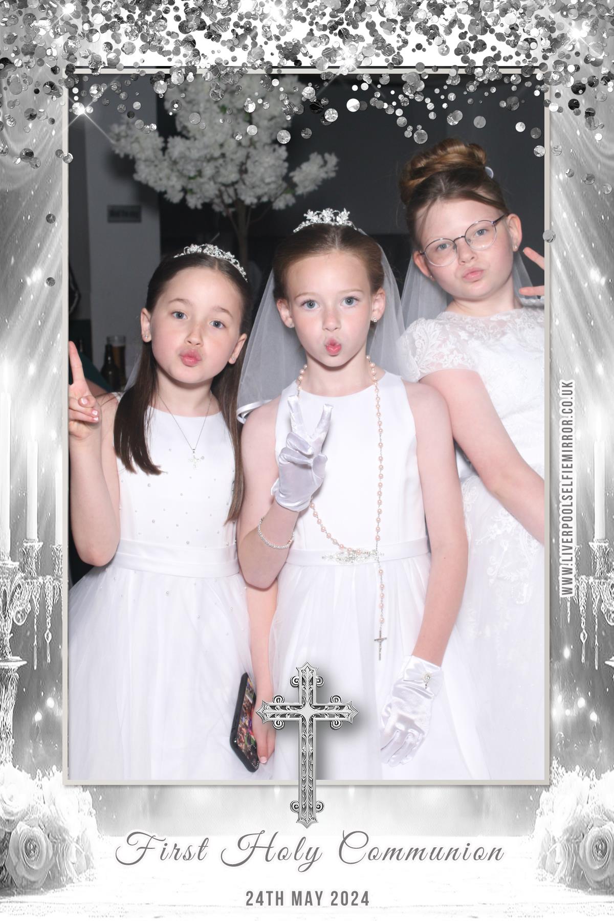 First Holy Communion | View more photos from the event at gallery.liverpoolselfiemirror.co.uk/u/LiverpoolSelfieMirror/First-Holy-Communion