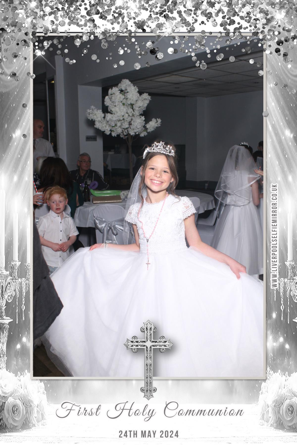 First Holy Communion | View more photos from the event at gallery.liverpoolselfiemirror.co.uk/u/LiverpoolSelfieMirror/First-Holy-Communion