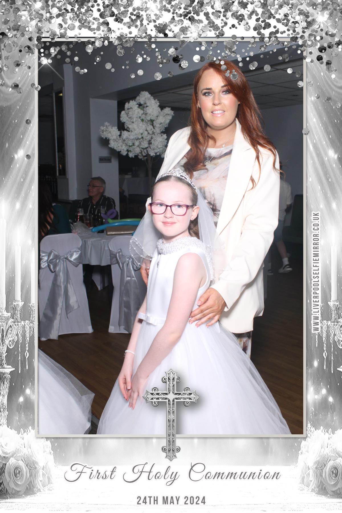 First Holy Communion | View more photos from the event at gallery.liverpoolselfiemirror.co.uk/u/LiverpoolSelfieMirror/First-Holy-Communion