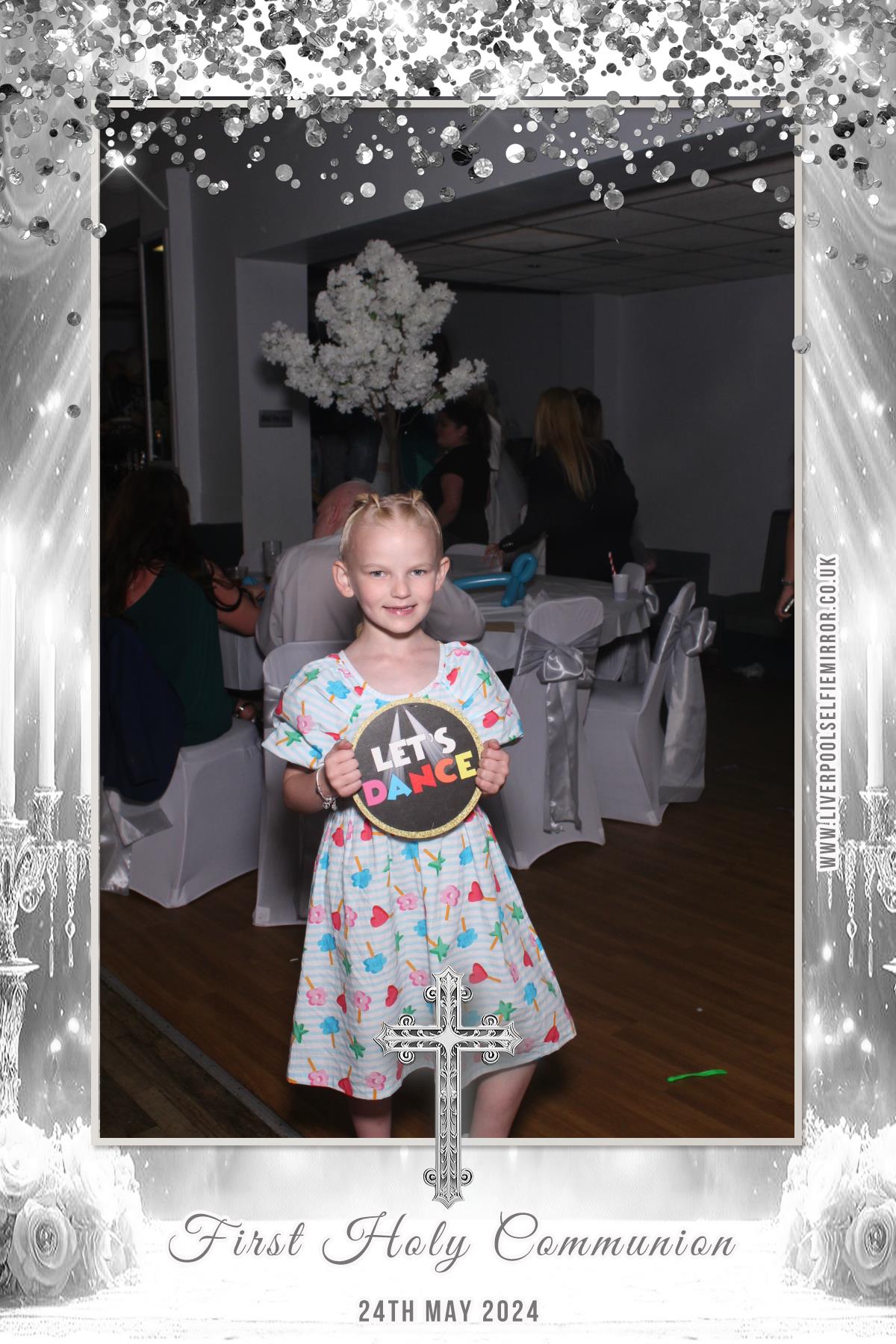 First Holy Communion | View more photos from the event at gallery.liverpoolselfiemirror.co.uk/u/LiverpoolSelfieMirror/First-Holy-Communion