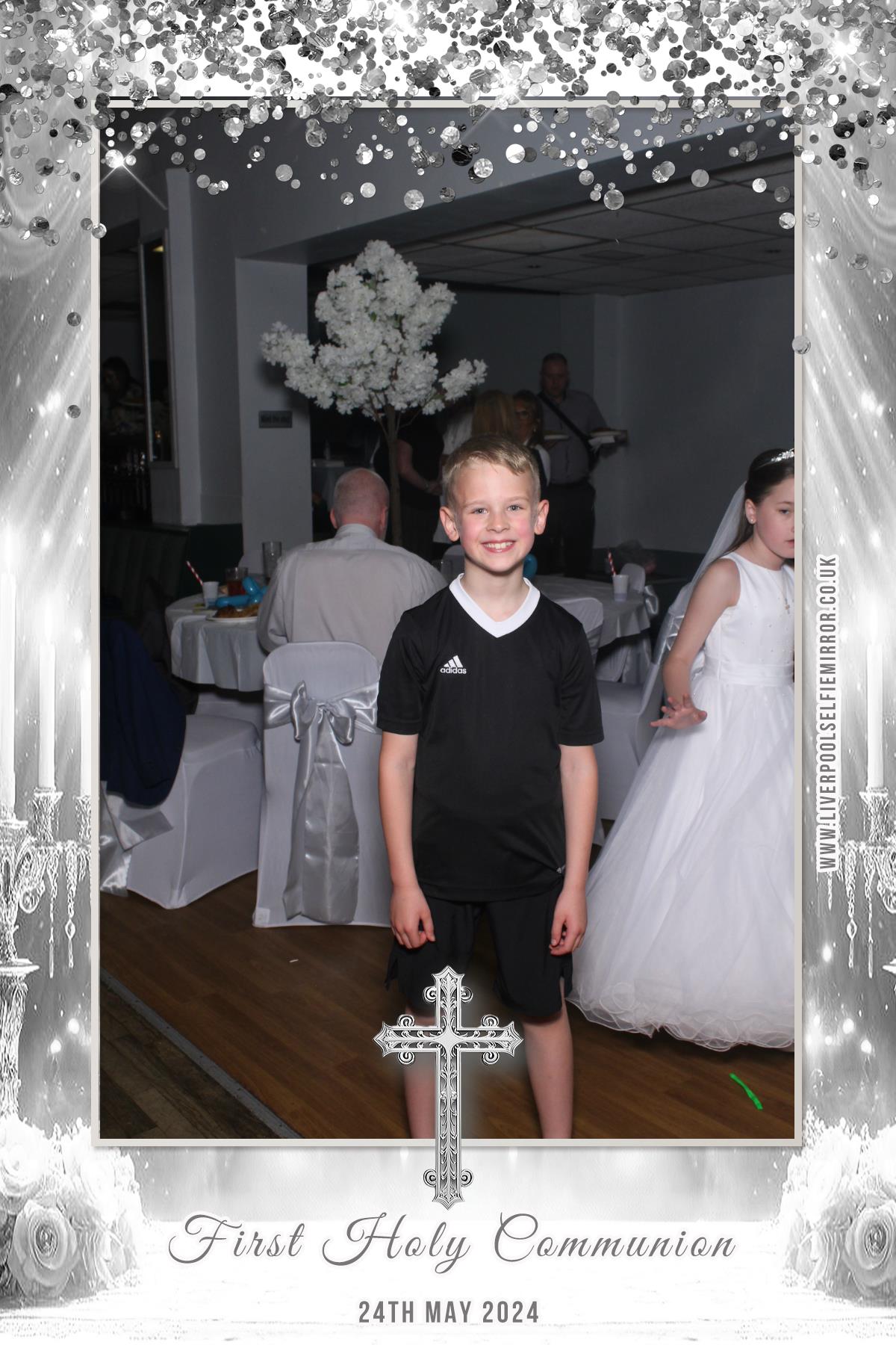 First Holy Communion | View more photos from the event at gallery.liverpoolselfiemirror.co.uk/u/LiverpoolSelfieMirror/First-Holy-Communion