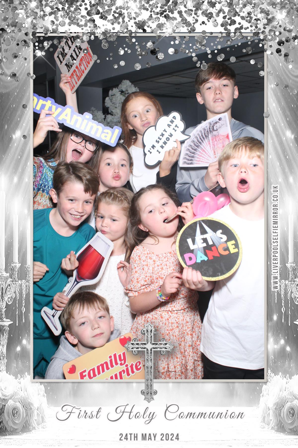 First Holy Communion | View more photos from the event at gallery.liverpoolselfiemirror.co.uk/u/LiverpoolSelfieMirror/First-Holy-Communion