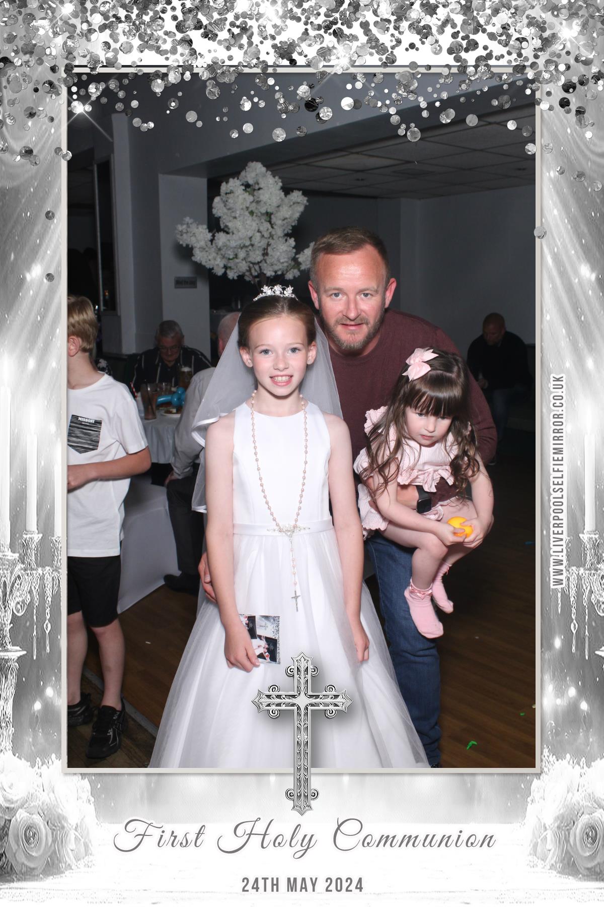 First Holy Communion | View more photos from the event at gallery.liverpoolselfiemirror.co.uk/u/LiverpoolSelfieMirror/First-Holy-Communion