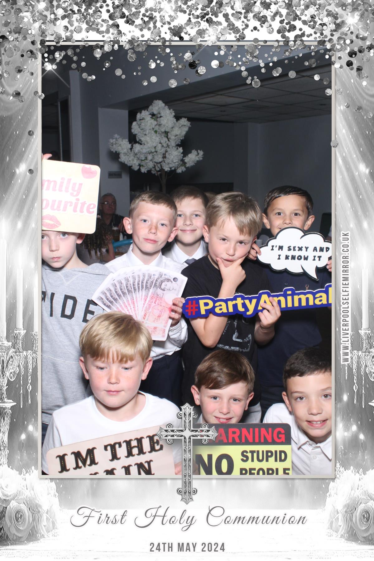First Holy Communion | View more photos from the event at gallery.liverpoolselfiemirror.co.uk/u/LiverpoolSelfieMirror/First-Holy-Communion