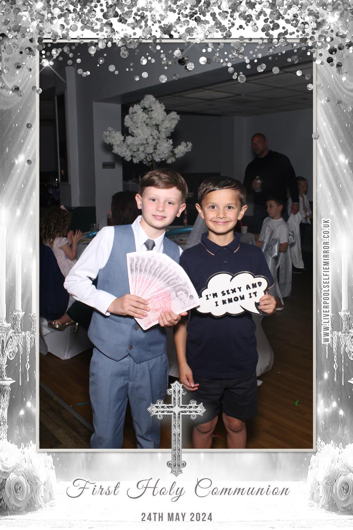 First Holy Communion | View more photos from the event at gallery.liverpoolselfiemirror.co.uk/u/LiverpoolSelfieMirror/First-Holy-Communion