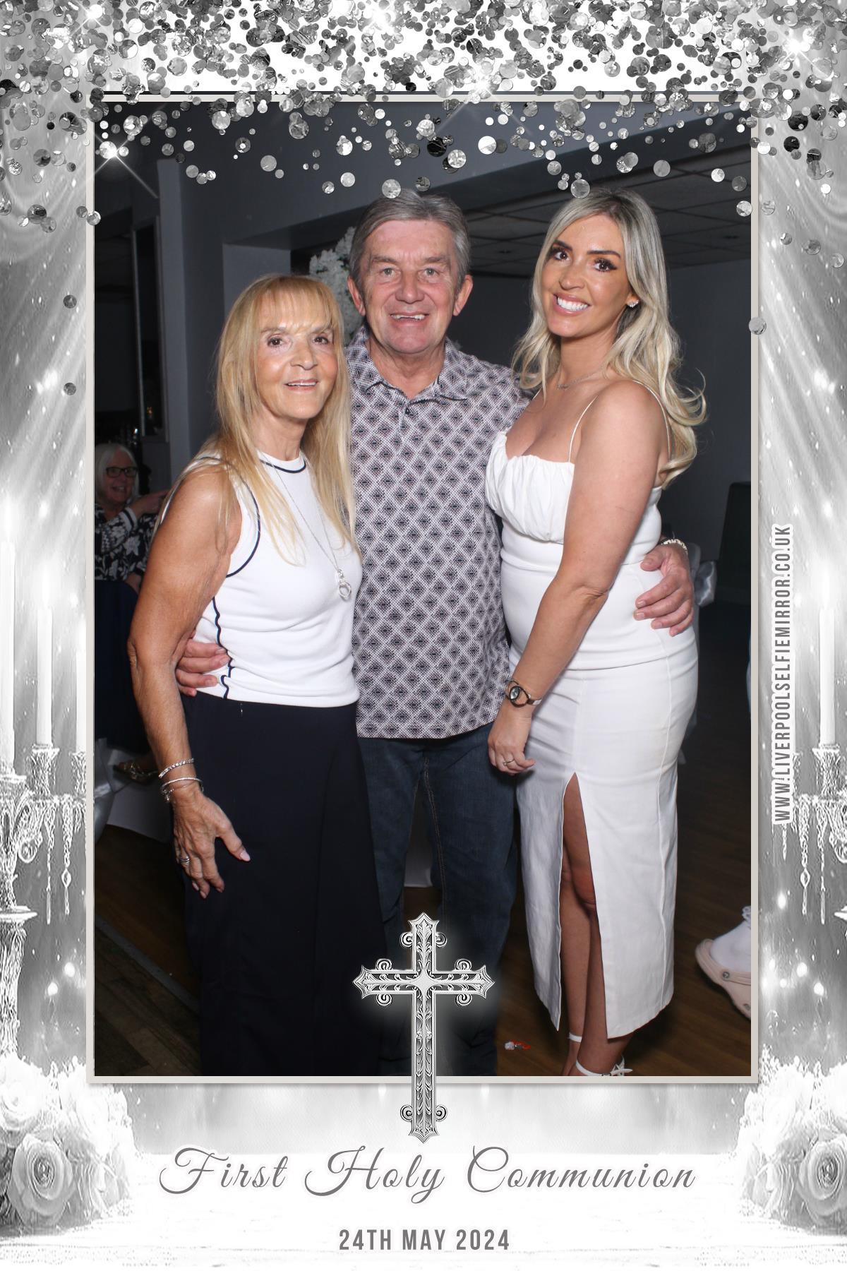 First Holy Communion | View more photos from the event at gallery.liverpoolselfiemirror.co.uk/u/LiverpoolSelfieMirror/First-Holy-Communion