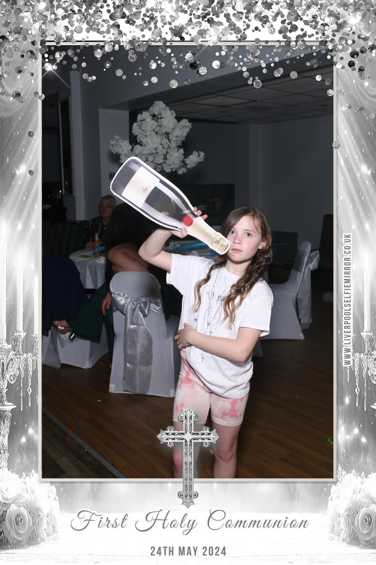 First Holy Communion | View more photos from the event at gallery.liverpoolselfiemirror.co.uk/u/LiverpoolSelfieMirror/First-Holy-Communion