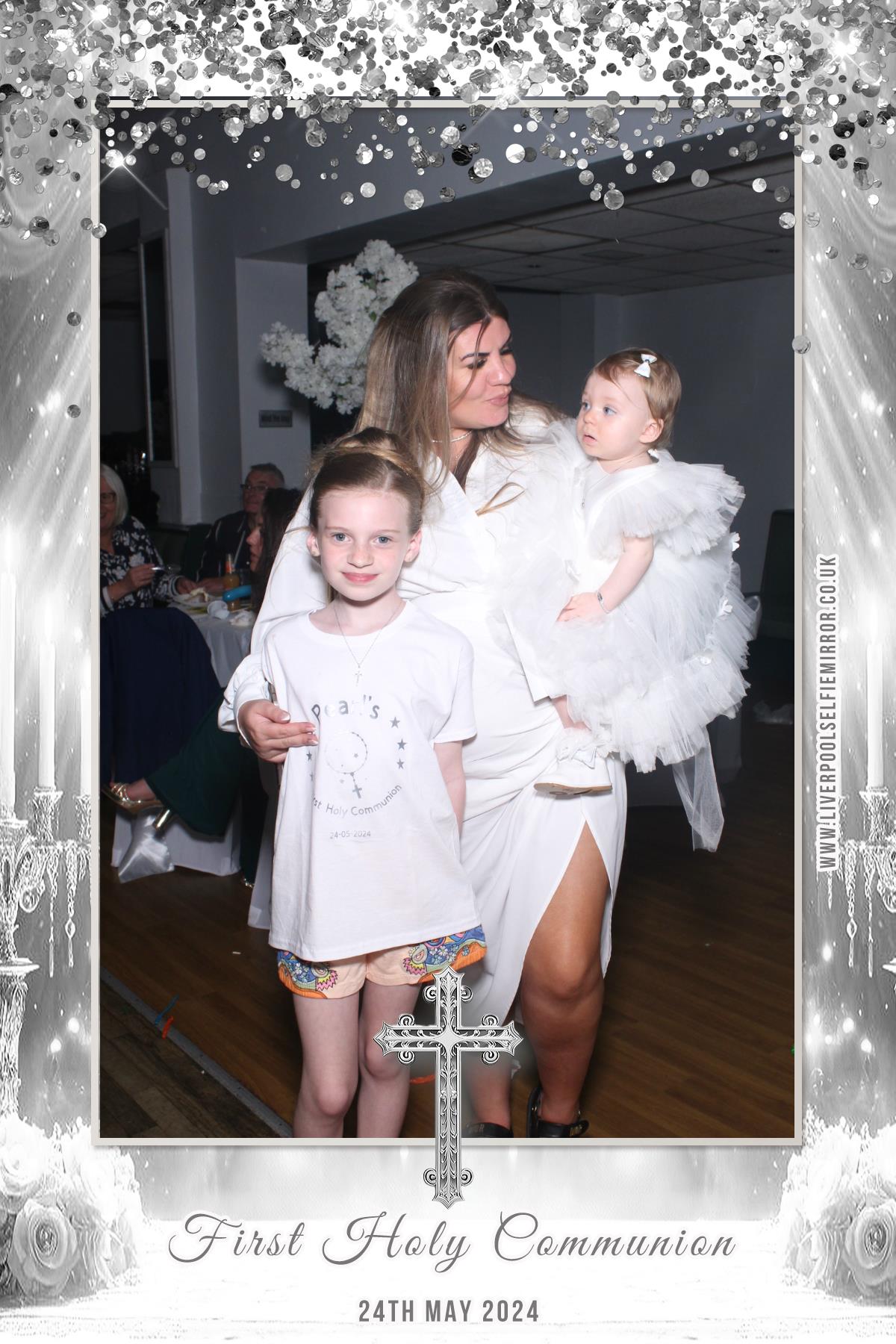 First Holy Communion | View more photos from the event at gallery.liverpoolselfiemirror.co.uk/u/LiverpoolSelfieMirror/First-Holy-Communion