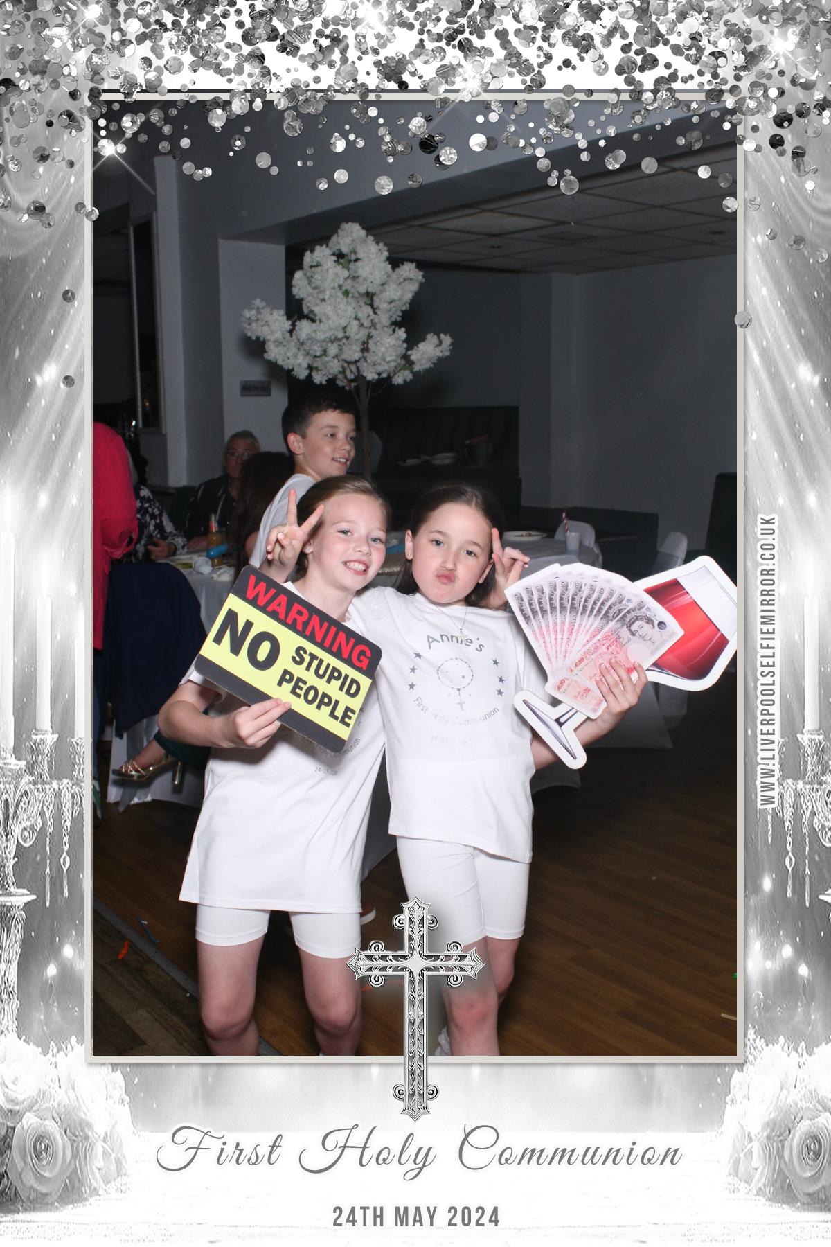 First Holy Communion | View more photos from the event at gallery.liverpoolselfiemirror.co.uk/u/LiverpoolSelfieMirror/First-Holy-Communion
