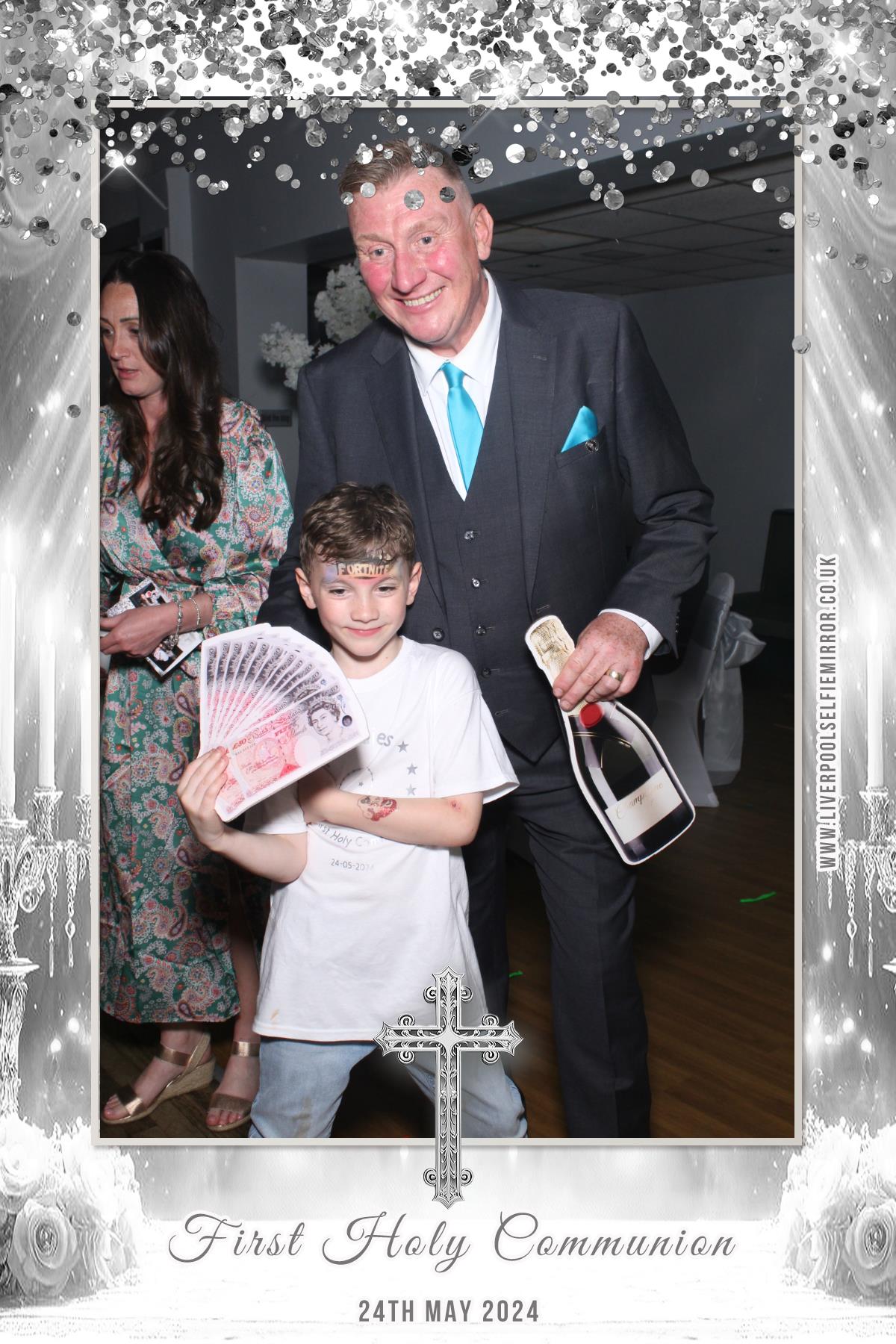 First Holy Communion | View more photos from the event at gallery.liverpoolselfiemirror.co.uk/u/LiverpoolSelfieMirror/First-Holy-Communion