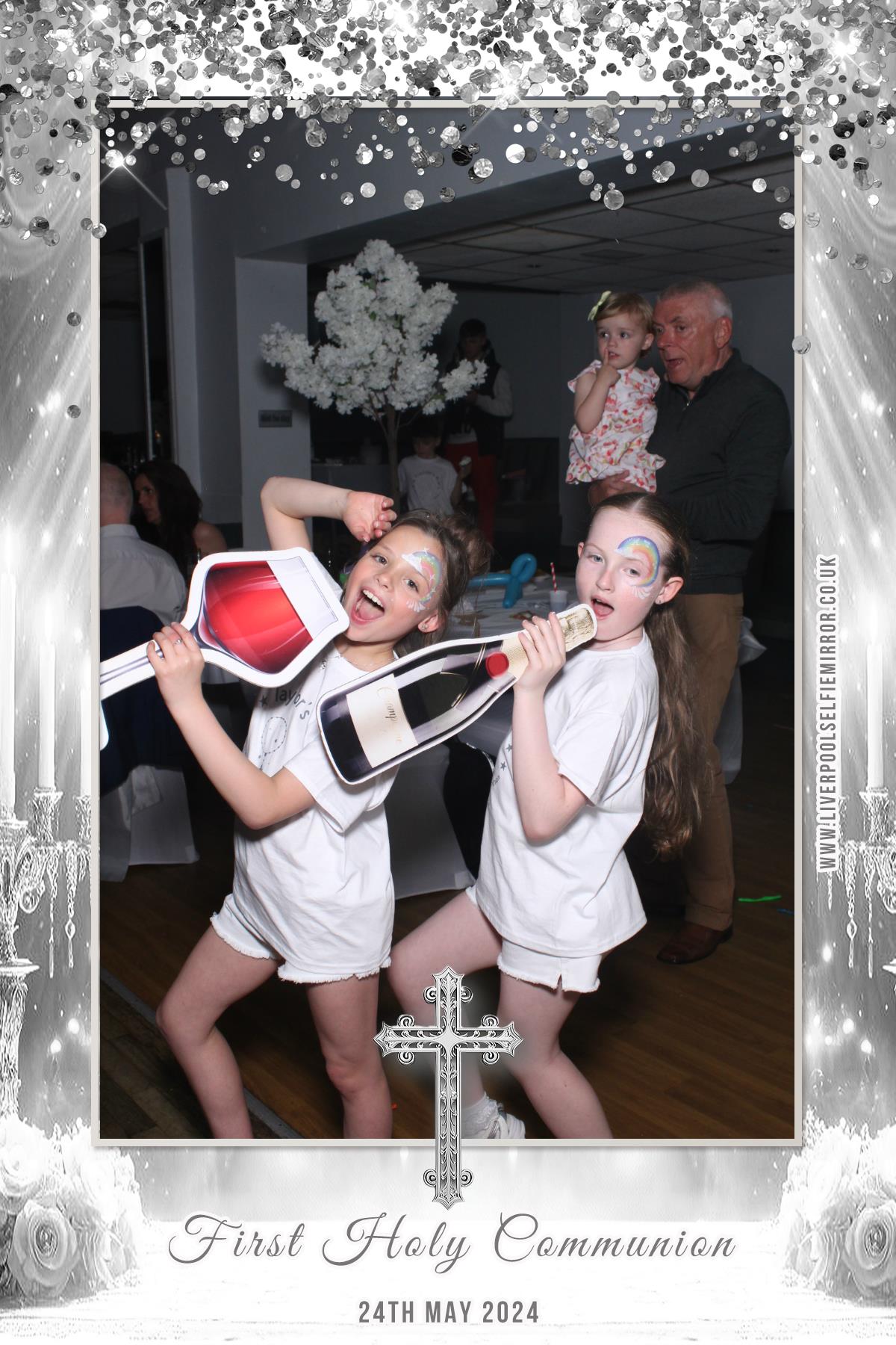 First Holy Communion | View more photos from the event at gallery.liverpoolselfiemirror.co.uk/u/LiverpoolSelfieMirror/First-Holy-Communion