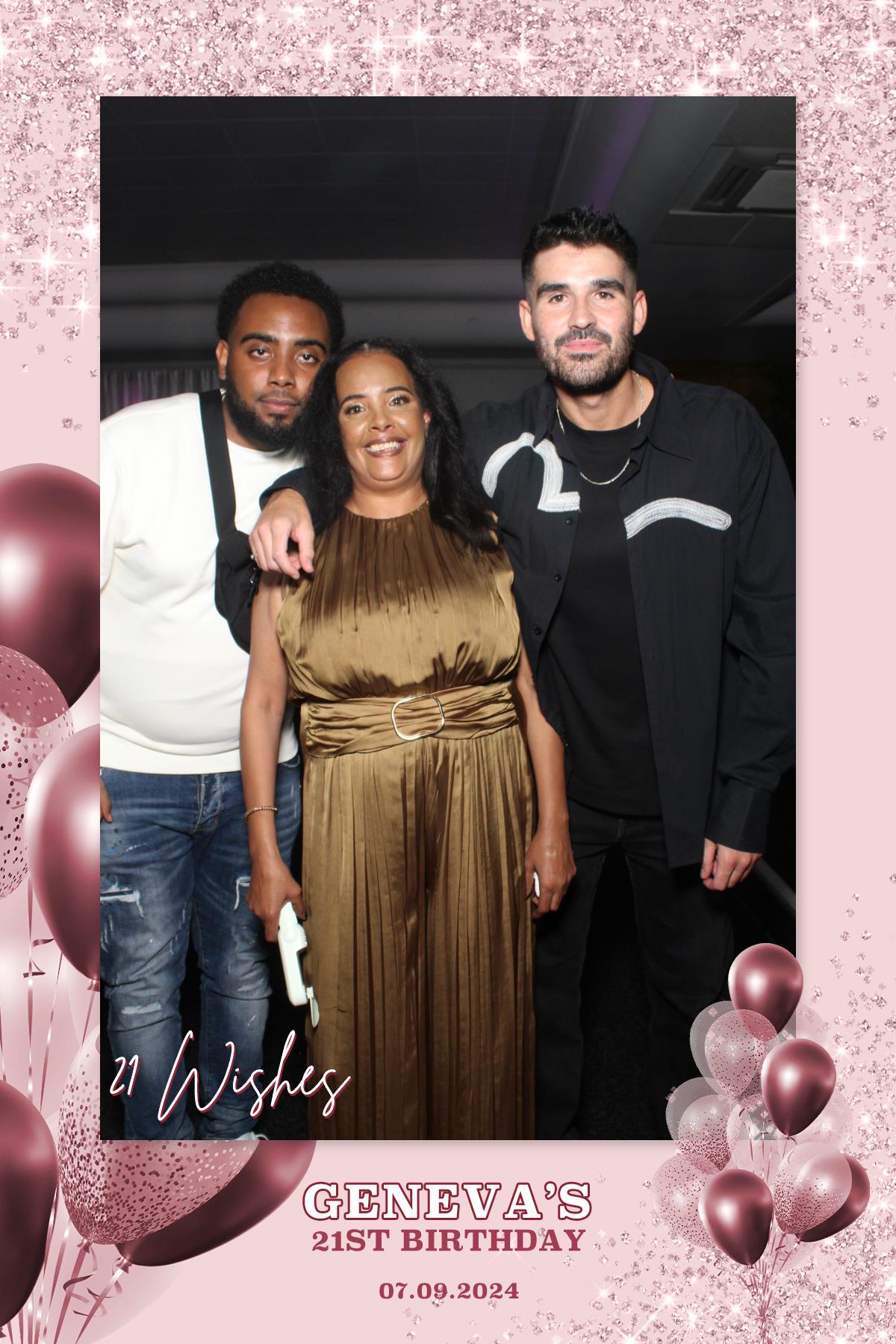 Geneva's 21st Birthday | View more photos from the event at gallery.liverpoolselfiemirror.co.uk/u/LiverpoolSelfieMirror/Genevas-21st-Birthday