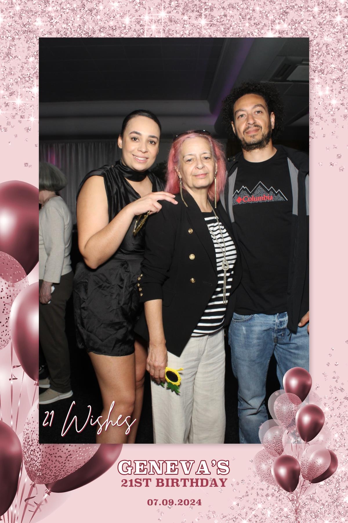 Geneva's 21st Birthday | View more photos from the event at gallery.liverpoolselfiemirror.co.uk/u/LiverpoolSelfieMirror/Genevas-21st-Birthday
