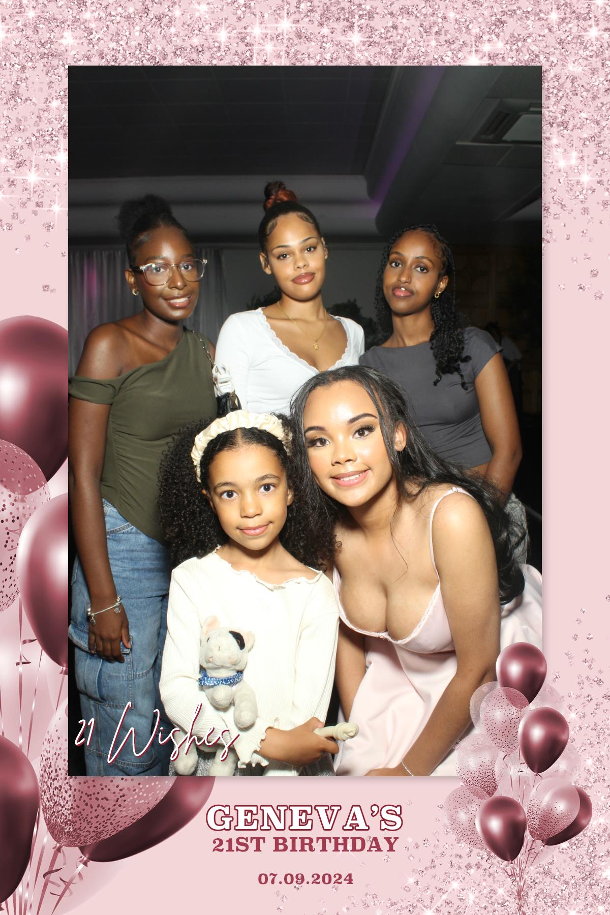 Geneva's 21st Birthday | View more photos from the event at gallery.liverpoolselfiemirror.co.uk/u/LiverpoolSelfieMirror/Genevas-21st-Birthday