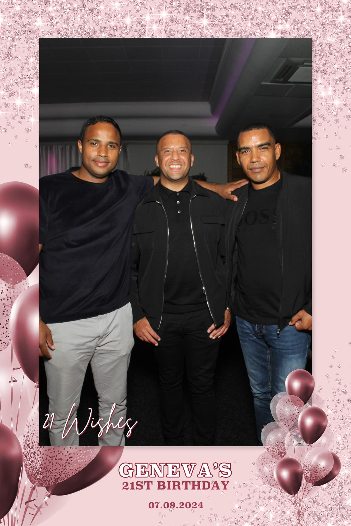 Geneva's 21st Birthday | View more photos from the event at gallery.liverpoolselfiemirror.co.uk/u/LiverpoolSelfieMirror/Genevas-21st-Birthday