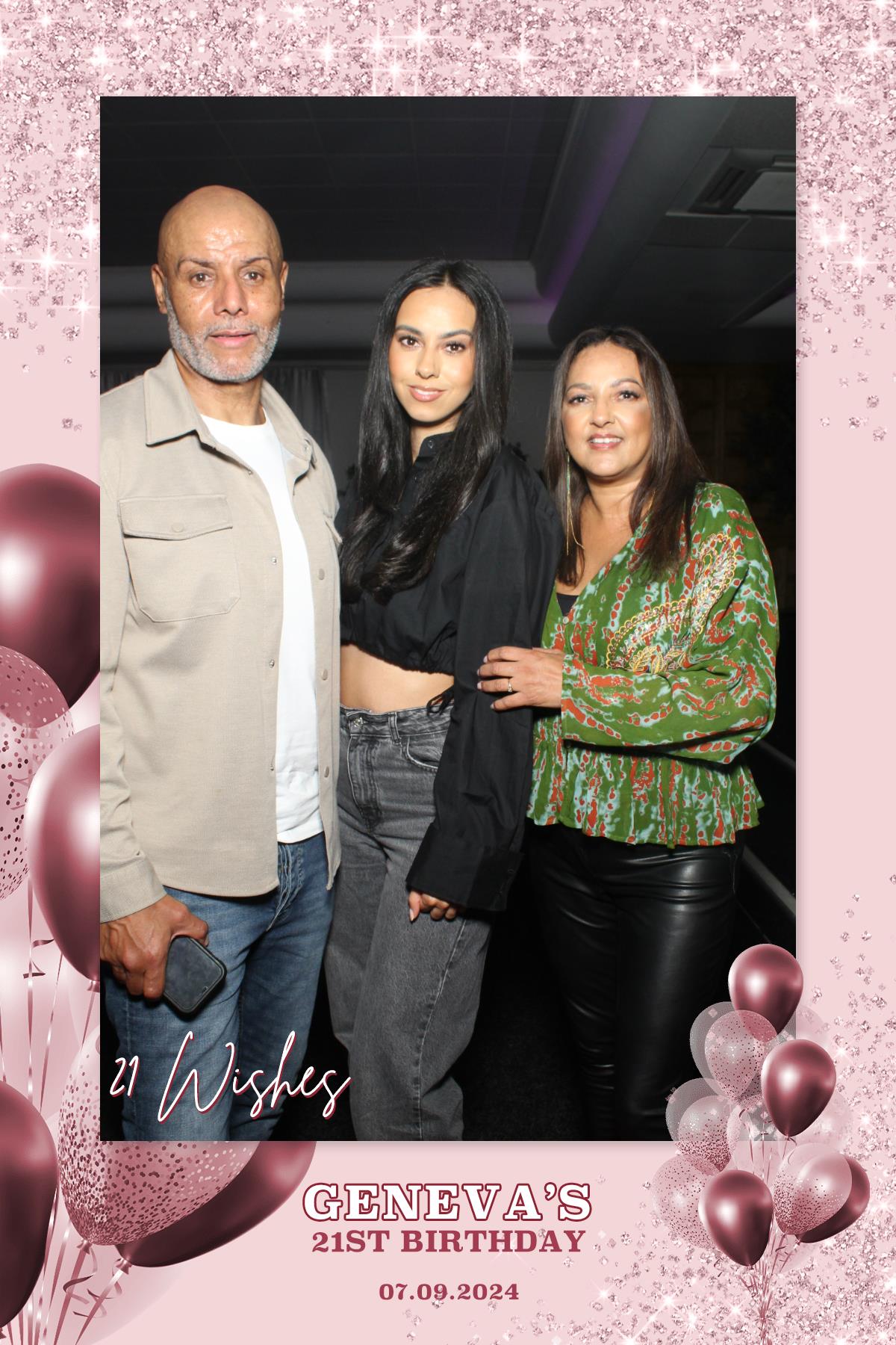Geneva's 21st Birthday | View more photos from the event at gallery.liverpoolselfiemirror.co.uk/u/LiverpoolSelfieMirror/Genevas-21st-Birthday
