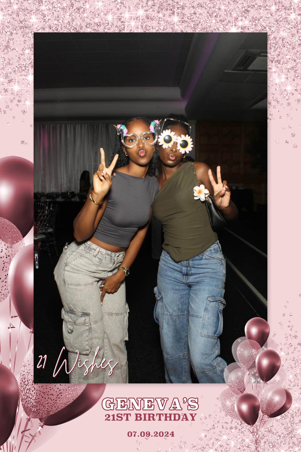 Geneva's 21st Birthday | View more photos from the event at gallery.liverpoolselfiemirror.co.uk/u/LiverpoolSelfieMirror/Genevas-21st-Birthday