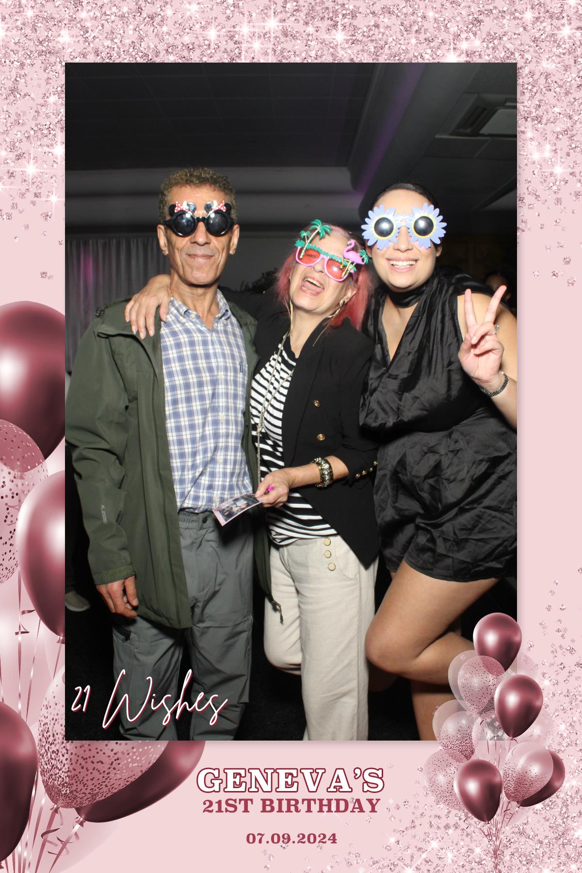 Geneva's 21st Birthday | View more photos from the event at gallery.liverpoolselfiemirror.co.uk/u/LiverpoolSelfieMirror/Genevas-21st-Birthday