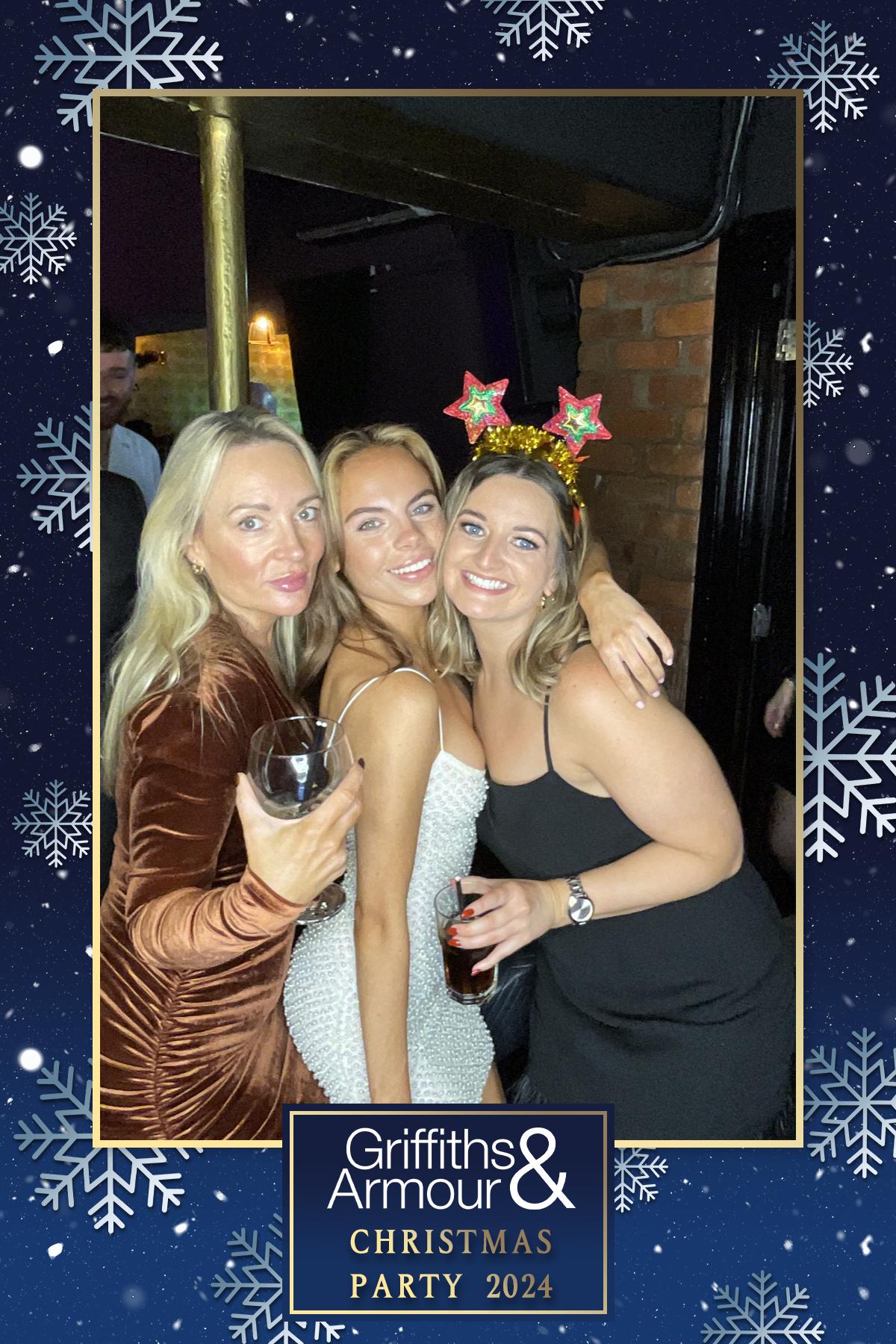 Griffiths Armour Christmas Party | View more photos from the event at gallery.liverpoolselfiemirror.co.uk/u/LiverpoolSelfieMirror/Griffiths-Armour-Christmas-Party-0