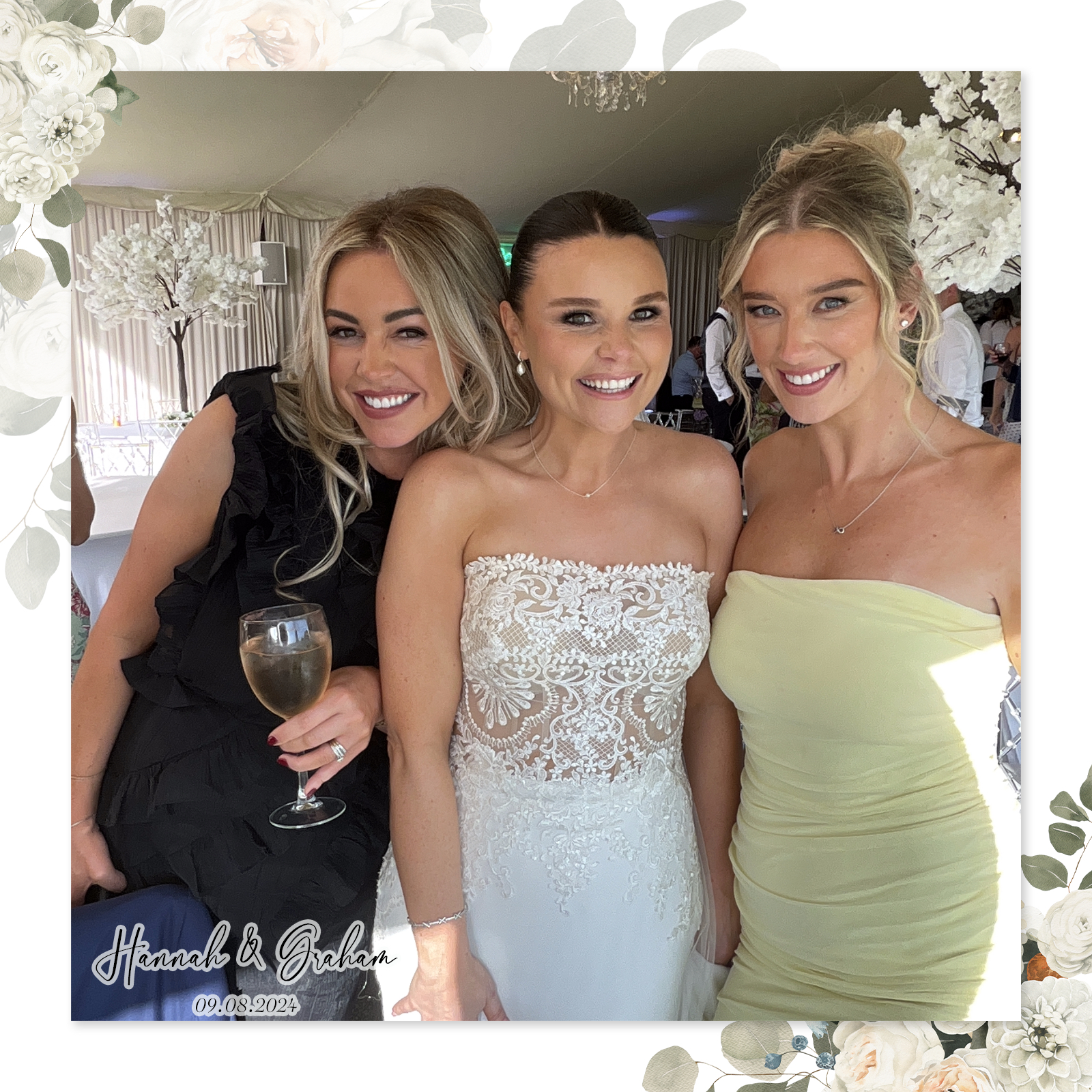 Hannah & Graham's Wedding | View more photos from the event at gallery.liverpoolselfiemirror.co.uk/u/LiverpoolSelfieMirror/Hannah-Grahams-Wedding