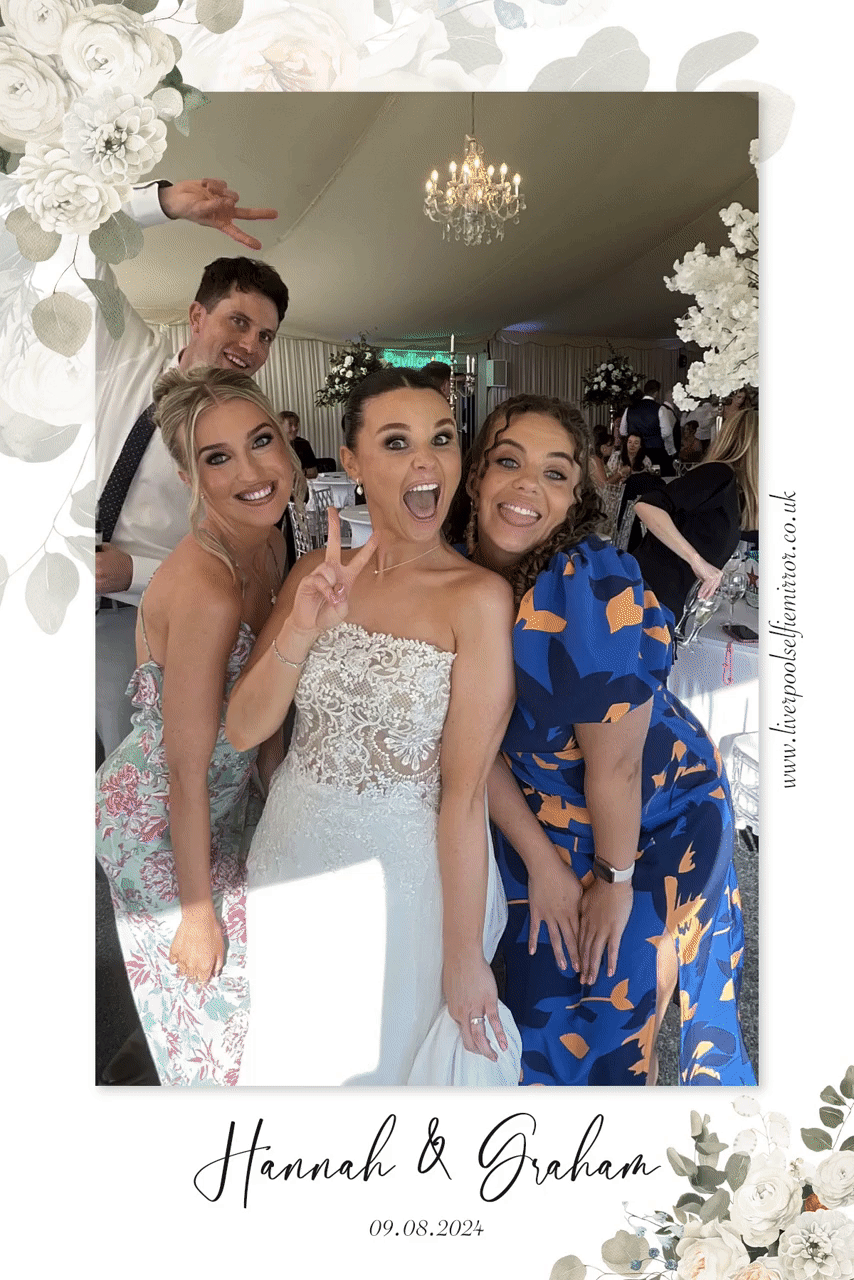 Hannah & Graham's Wedding | View more photos from the event at gallery.liverpoolselfiemirror.co.uk/u/LiverpoolSelfieMirror/Hannah-Grahams-Wedding