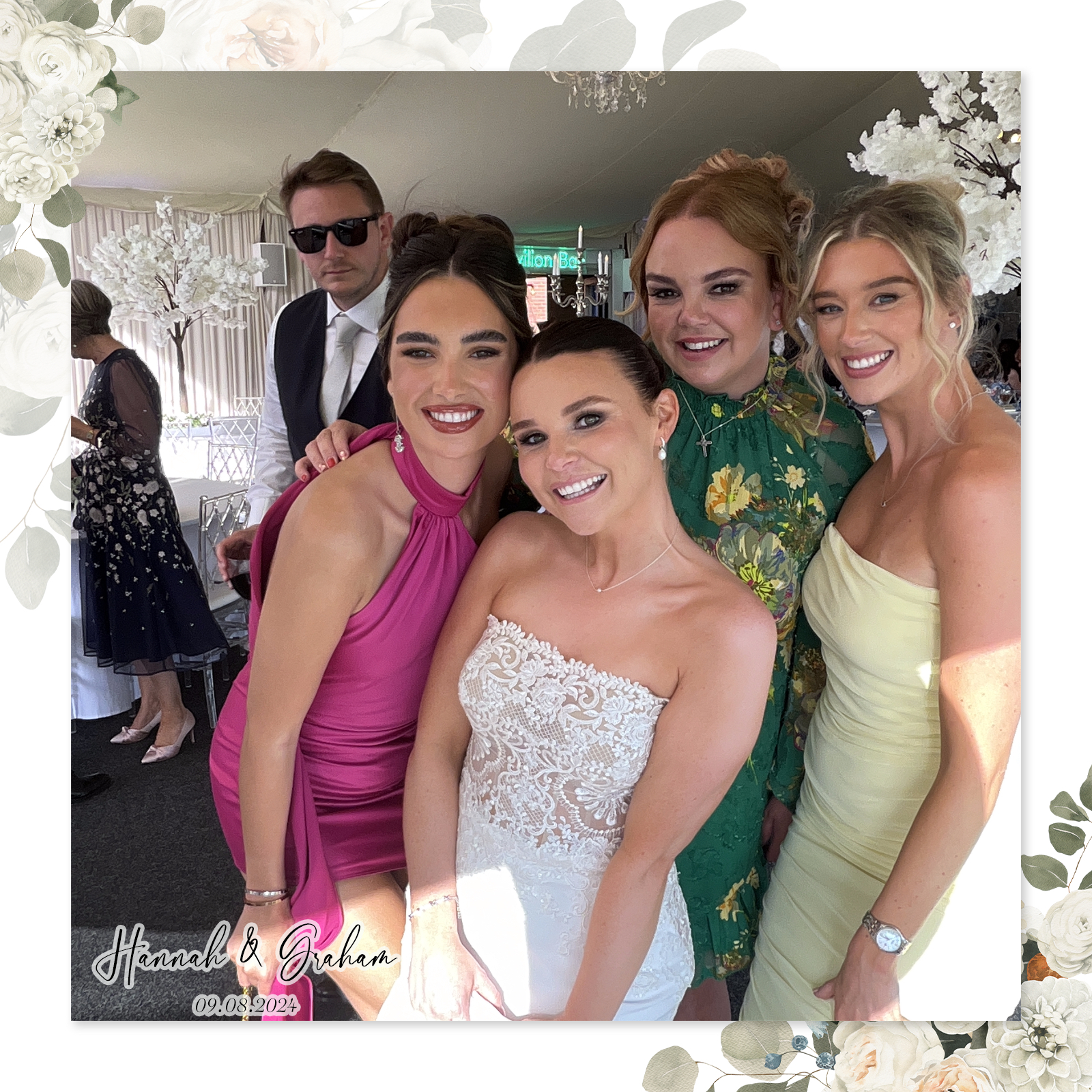 Hannah & Graham's Wedding | View more photos from the event at gallery.liverpoolselfiemirror.co.uk/u/LiverpoolSelfieMirror/Hannah-Grahams-Wedding