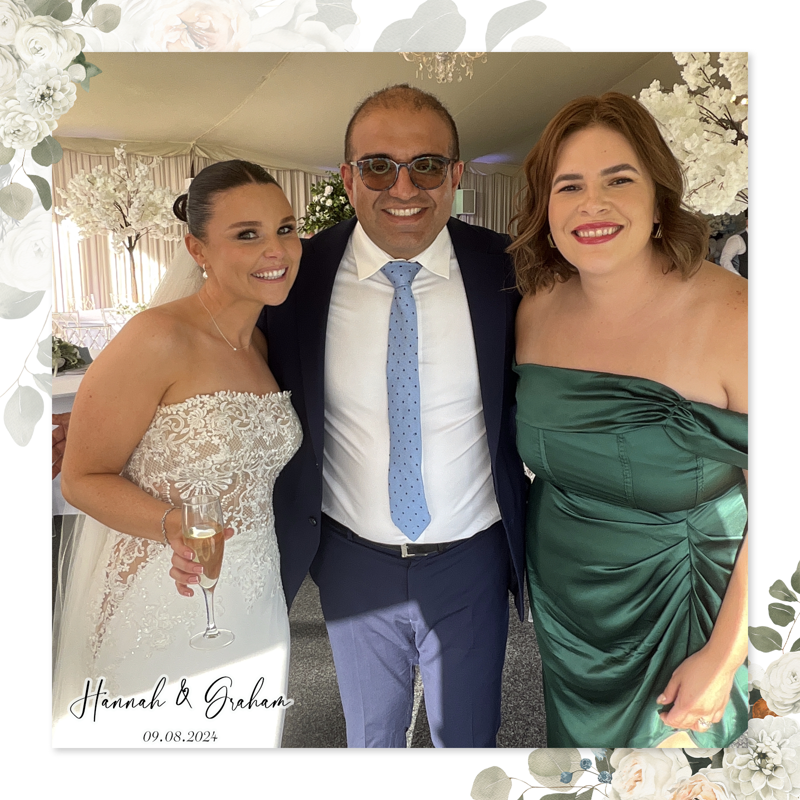 Hannah & Graham's Wedding | View more photos from the event at gallery.liverpoolselfiemirror.co.uk/u/LiverpoolSelfieMirror/Hannah-Grahams-Wedding
