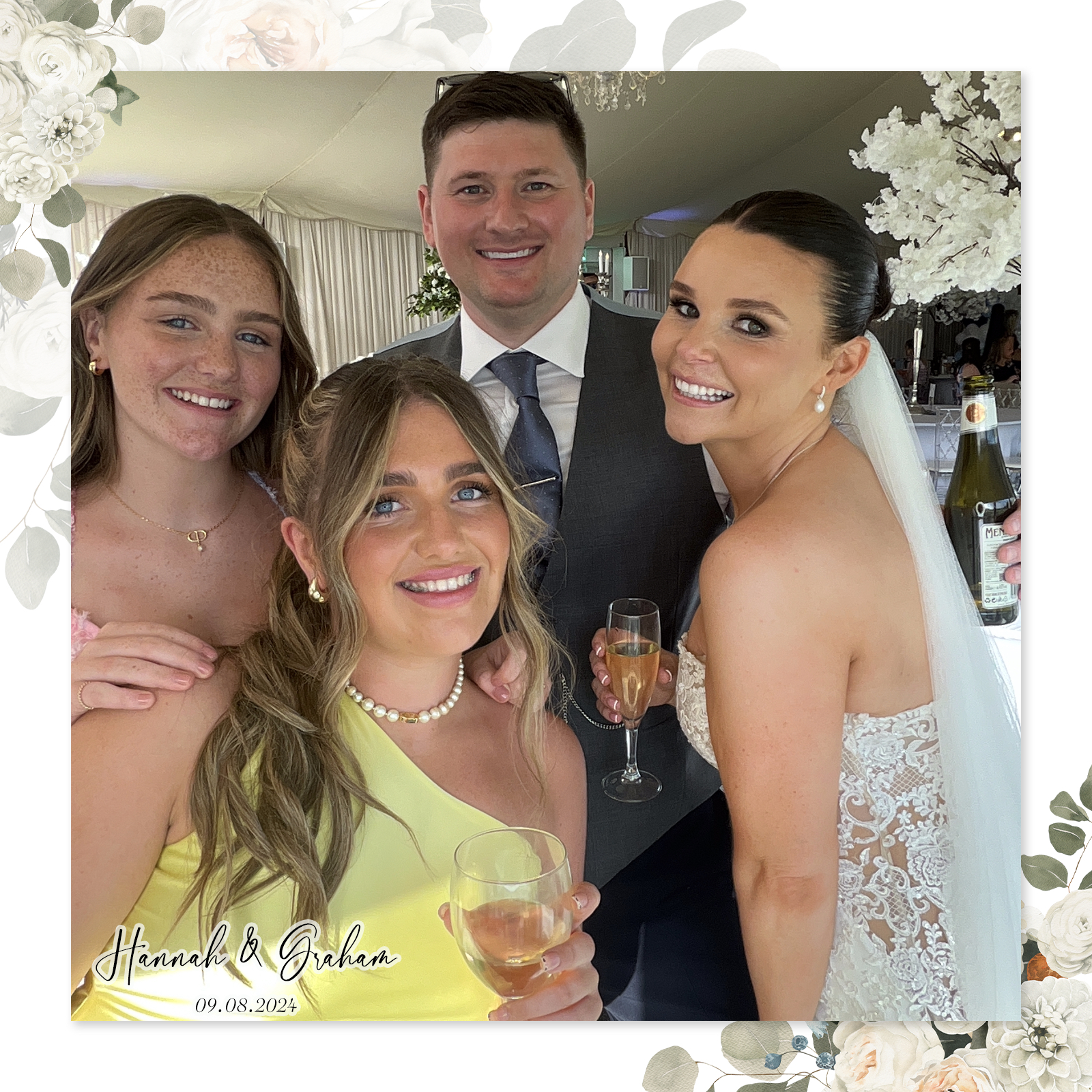 Hannah & Graham's Wedding | View more photos from the event at gallery.liverpoolselfiemirror.co.uk/u/LiverpoolSelfieMirror/Hannah-Grahams-Wedding