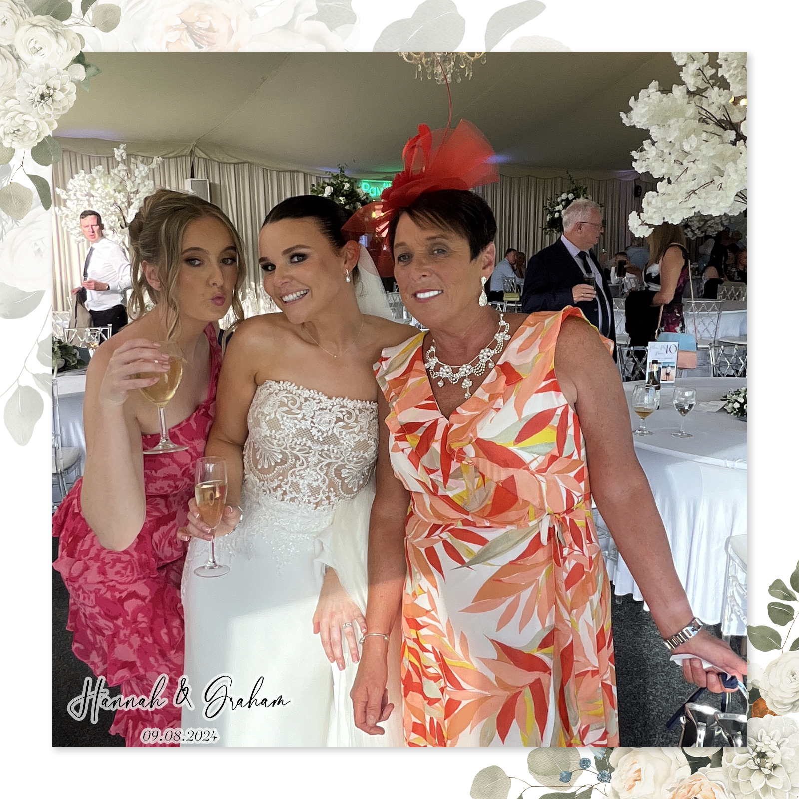 Hannah & Graham's Wedding | View more photos from the event at gallery.liverpoolselfiemirror.co.uk/u/LiverpoolSelfieMirror/Hannah-Grahams-Wedding
