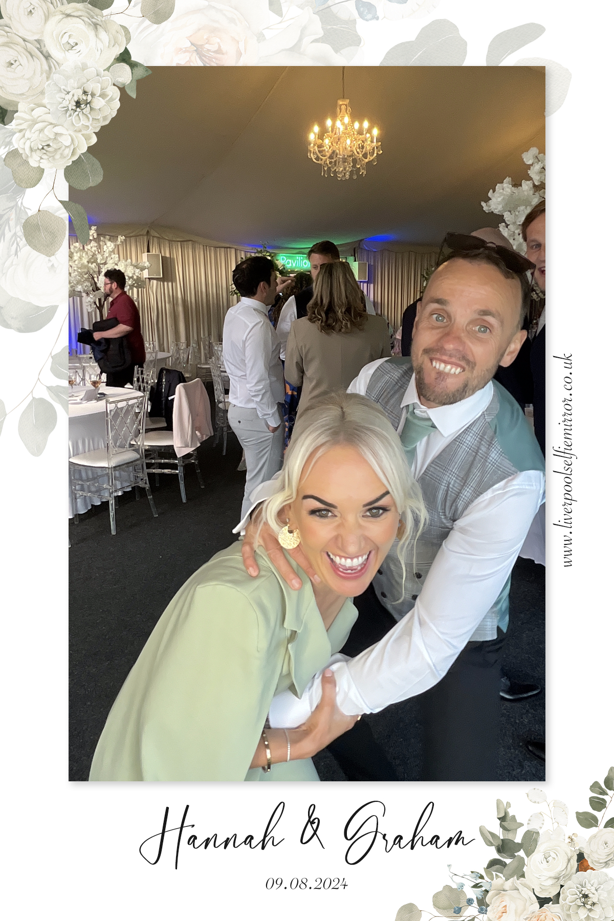 Hannah & Graham's Wedding | View more photos from the event at gallery.liverpoolselfiemirror.co.uk/u/LiverpoolSelfieMirror/Hannah-Grahams-Wedding